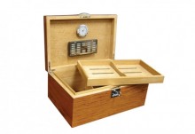 HUMIDOR 130 Ct. Lacquer Bubinga Finish w/Tray & Polished Hardware