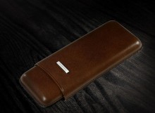 Prometheus Classic Brown /3 CIGAR/CHURCHILL LEATHER CASE